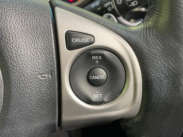 �y�N���[�Y�R���g���[���z�������H�����N���N���s�B�A�N�Z���𗣂��Ă���葬�x�ő��s���ł��A�������^�]���̕��S���y��!�����E�������ȒP�ȃX�C�b�`����Œ����ł��܂��B