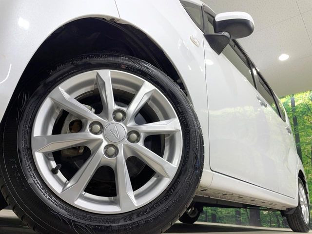 �y����14�C���`�A���~�z�C�[���z�O�ςɃ}�b�`���������A���~�z�C�[���𑕒����Ă���܂��B�e��ЊO�A���~�z�C�[����A�X�^�b�h���X�^�C�����戵�����Ă���܂��B���񂲑��k����������