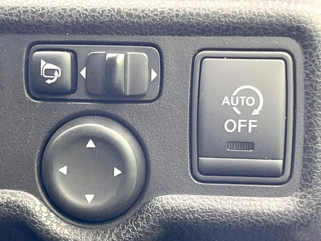 �y�A�C�h�����O�X�g�b�v�z�ԐM����a�؂Œ�Ԃ����ۂɃG���W�����~���A���ʂȔR���̏����}���܂��B�R��������ی�ɂȂ���@�\��G���W���̓u���[�L�𗣂��΍Ďn�����܂��B