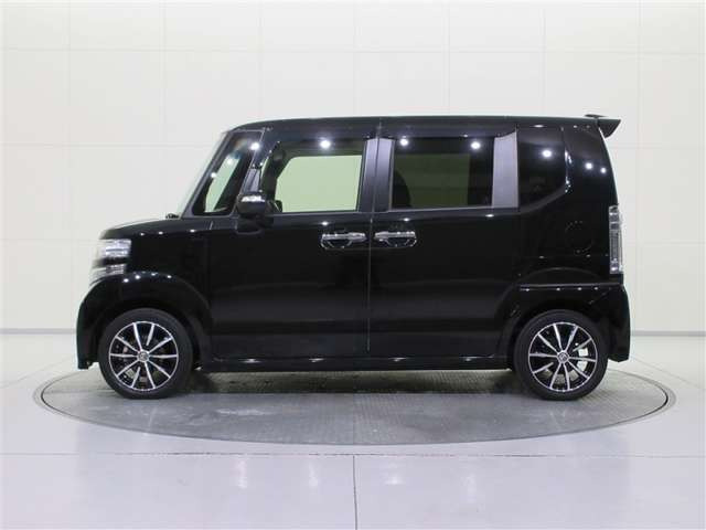 N-BOXカスタムG SSパッケージ ブラックスタイル