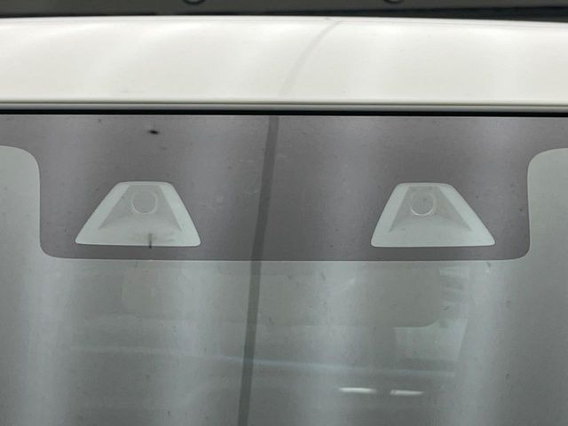 �y�X�Y�L �Z�[�t�e�B�T�|�[�g�z���s���ɑO���̎ԗ�����F�����A�Փ˂������Ȏ��͌x��ƃu���[�L�ŏՓˉ���Ɣ�Q�y�����A�V�X�g�B�����S�Ƀh���C�u�����y���݂��������܂��B