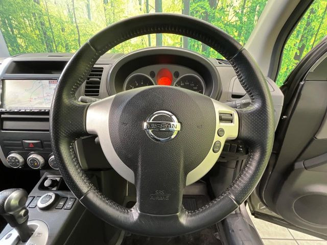 �y�����v�����X�e�A�����O�z�㎿�Ȋv���g�p���邱�ƂŁA��ɂ����������݂ƂĂ��^�]���₷���n���h���ł���