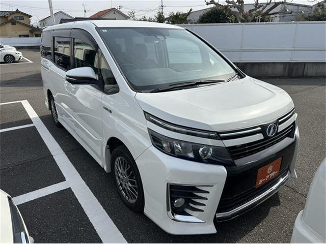 ヴォクシー1.8 ハイブリッド ZS