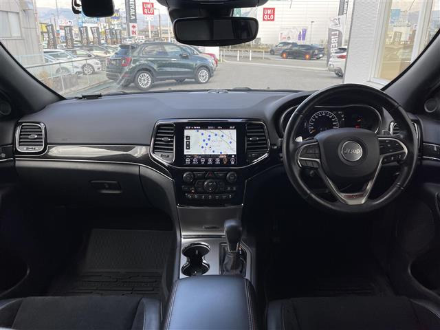 グランドチェロキートレイルホーク 4WD