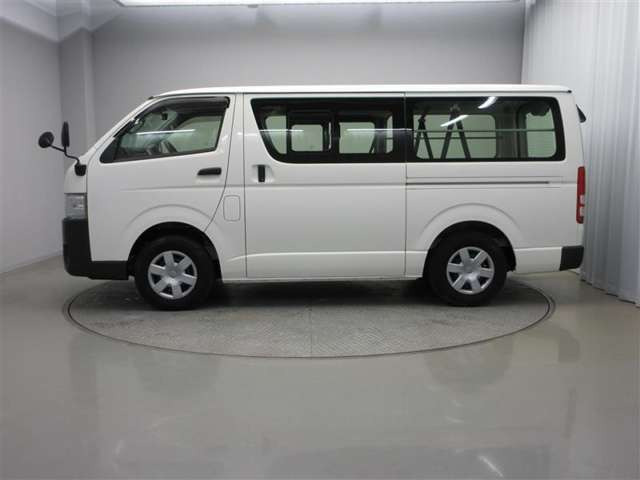 レジアスエース2.8 DX ロング ディーゼル 4WD