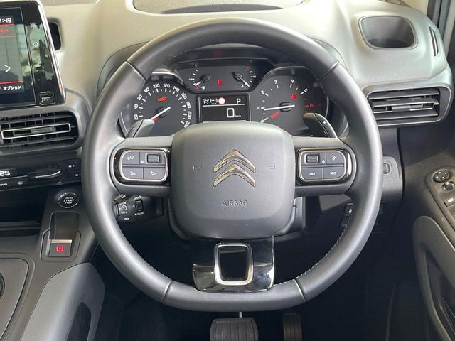 ���n���h�����̃X�������Ȃ��A���ꂢ�ȏ�Ԃ��ێ����Ă���܂��B�e�X�C�b�`���̓�����m�F�ς݂ł��B