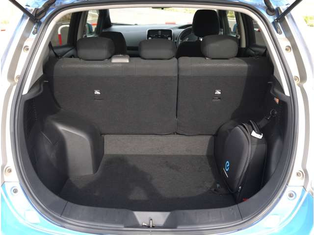 �[�d�p200�{���g�R���Z���g�t��!����ŏ[�d�A�������[��^�C�}�[���Z�b�g����ΐ[��ɂ̂ݏ[�d�J�n�Ȃ̂œd�C��́A�قڃ^�_�ɂȂ��ł�!!