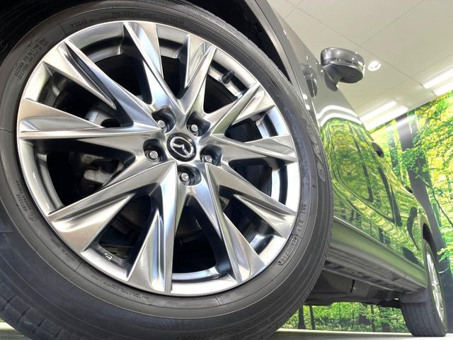 �y����19�C���`�A���~�z�C�[���z�O�ςɃ}�b�`���������A���~�z�C�[���𑕒����Ă���܂��B�e��ЊO�A���~�z�C�[����A�X�^�b�h���X�^�C�����戵�����Ă���܂��B���񂲑��k����������