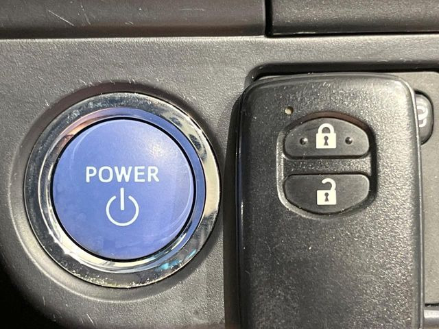 �y�X�}�[�g�L�[�z�J�o����|�P�b�g�ɓ��ꂽ�܂܂ł��h�A�̎{���E�������\�ȃX�}�[�g�L�[�𑕔��B�G���W���̃I���E�I�t�����J�M�����o���K�v����������Ƃ��Ă��֗��ł���