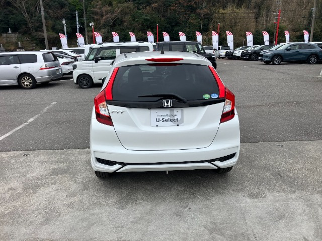 フィット1.3 13G Fパッケージ