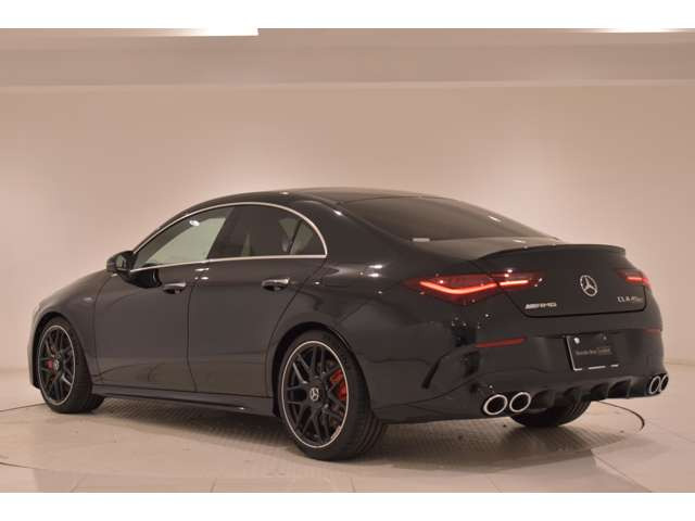 CLAクラスAMG CLA45 S 4マチックプラス 4WD
