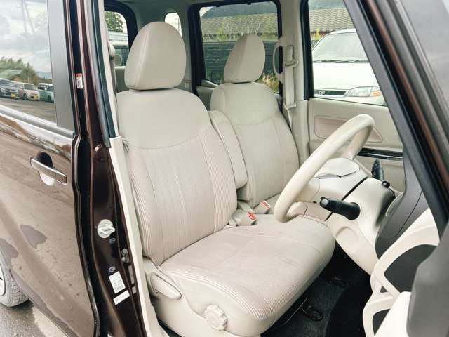お客様のご予算帯に合わせたお車を常時100台以上取り揃えています!当社のスタッフがお客様のお車選びをしっかりサポートしご提案させていただきます!