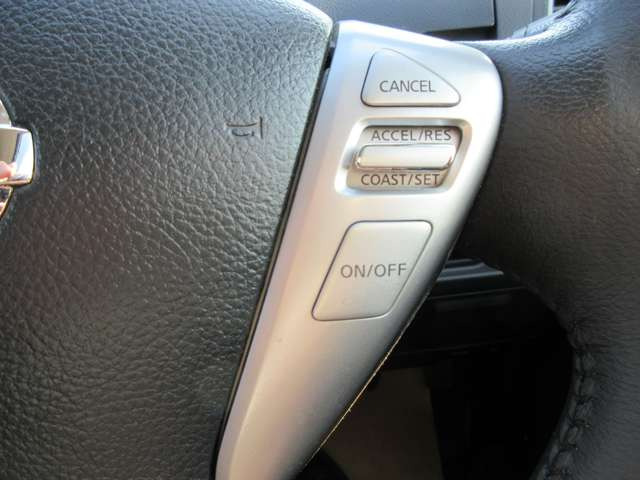 セレナ2.0 ハイウェイスター Vセレクション 4WD