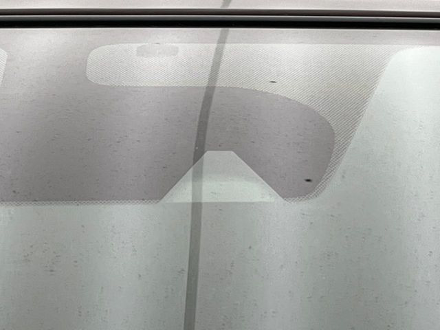 �y�C���e���W�F���g�G�}�[�W�F���V�[�u���[�L�z�t�����g�J�����őO���̎ԗ�����s�҂����m�B�Փ˂������Ȏ��͏Փ˔�Q�y���u���[�L���쓮�A�Փˉ�����T�|�[�g�B�����S�Ƀh���C�u�����y���݂��������܂��B