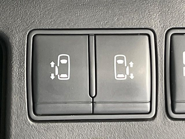 �y�����p���[�X���C�h�h�A�z�X�}�[�g�L�[��^�]�Ȃ̃X�C�b�`�Ō�ȗ����X���C�h�h�A�̊J���\���d��������͂����ăh�A���J����K�v�������A�����Ȃ��q�l�ł��ȒP�ɊJ���߂ł����K�ł���