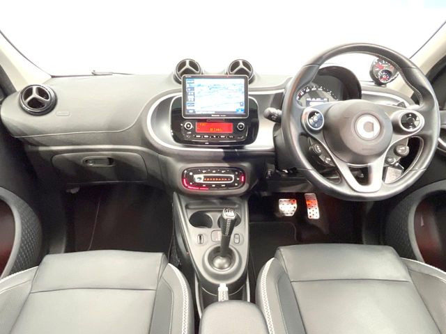 スマートフォーフォーブラバス エクスクルーシブ レッド リミテッド ツイナミック