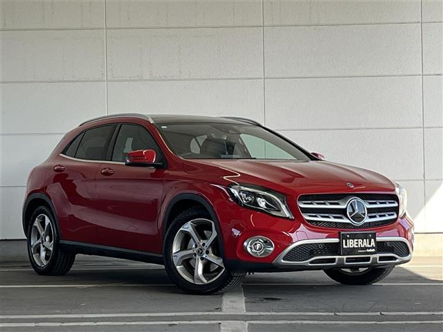 GLAクラスGLA220 4マチック 4WD