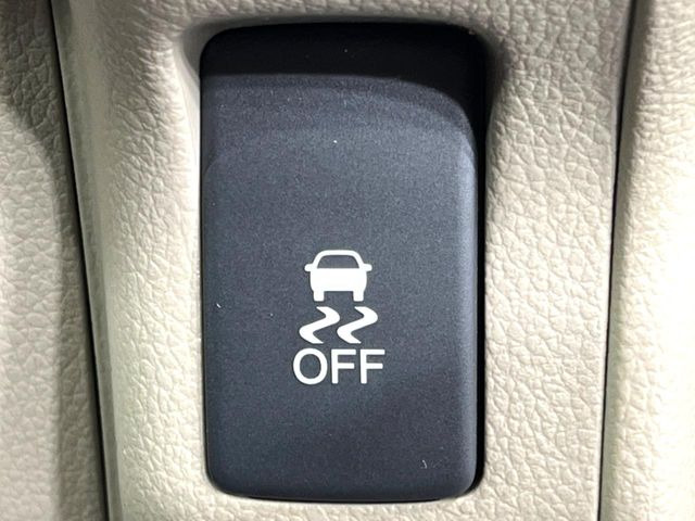 �y������h�~���u�z�ԗ��̉���������m����ƁA�����I�Ɏԗ��̐i�s������ۂ悤�Ɏԗ��𐧌䂵�܂��B�J�̓��ȂǊ���₷���H�ʏ󋵂ł����S�ȉ^�]���\�ł��B