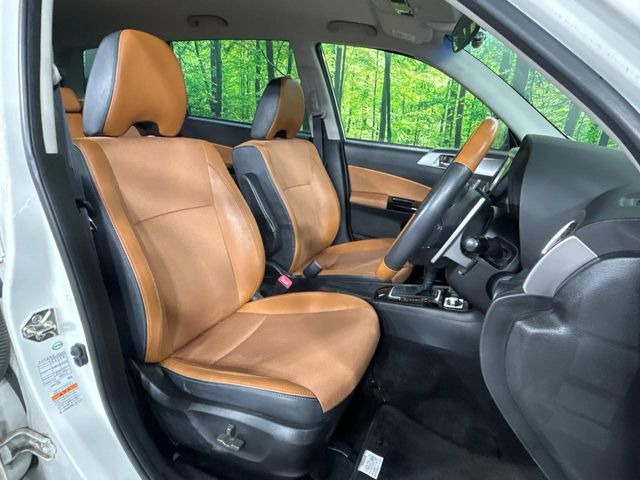 �y�n�[�t���U�[�V�[�g�z�������ƍ���S�n�𗼗������l�C�̃V�[�g���w�ʁE���ʂ̃t�@�u���b�N�f�ނ́A�ʋC���̗ǂ��⊊��ɂ����ɗD��Ă��܂��B�C���╞���ɍ��E���ꂸ���K�ɂ���肢�������܂��B