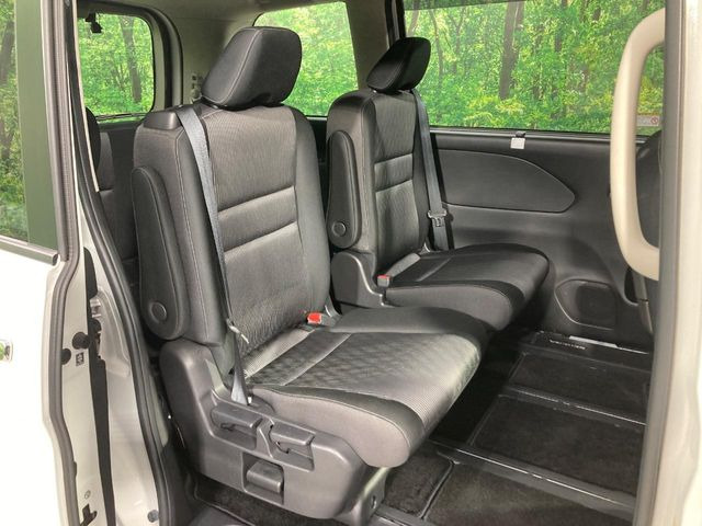 ���ڒ����̓E�H�[�N�X���[�ƂȂ��Ă���܂��B���ڂƎO��ڂ̈ړ�����~�肪�Ƃ��Ă��y�ɂȂ�̂ŁA���~��̍ۂ��X�g���X�������邱�Ƃ͂���܂����