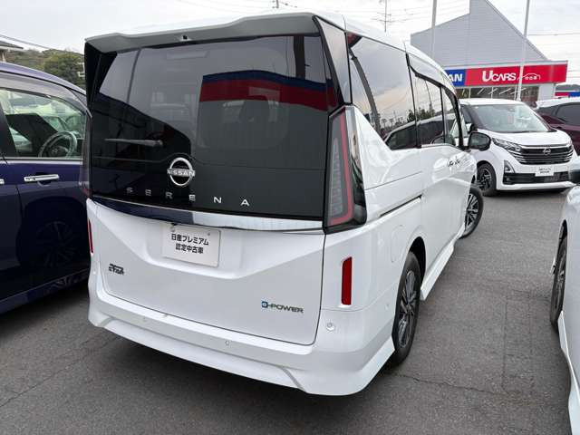 セレナ1.4 e-POWER ハイウェイスターV