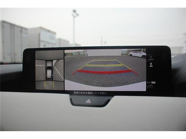 大好評のボディコーティング「ハイモースコート」もご納車までに施工可能。雨染みや線傷など中古車だからと諦めていませんか?ピカピカの状態でお乗り出しいただけます。