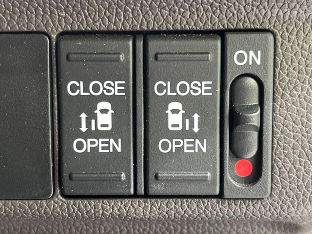 フリードハイブリッド