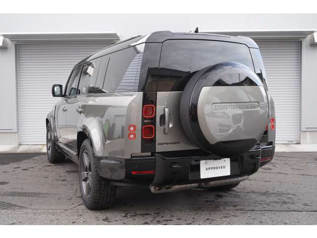 ディフェンダー130 X ダイナミック SE 3.0L D350 ディーゼル 4WD