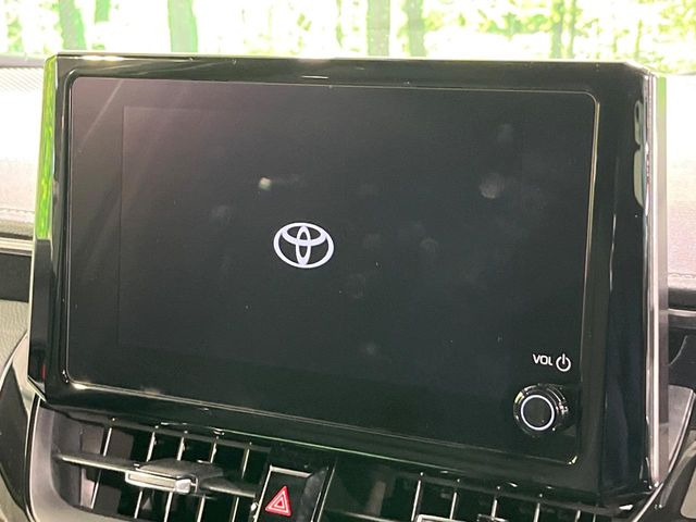 �y8�C���` �f�B�X�v���C�I�[�f�B�I�z���ʂ̃f�B�X�v���C��AppleCarPlay��AndroidAuto�����p�\�B�傫�ȉ�ʂŃX�}�z�i�r�A�v���������p���������܂���