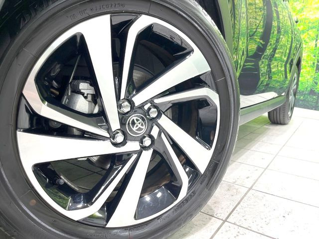 �y����18�C���`�A���~�z�C�[���z�O�ςɃ}�b�`���������A���~�z�C�[���𑕒����Ă���܂��B�e��ЊO�A���~�z�C�[����A�X�^�b�h���X�^�C�����戵�����Ă���܂��B���񂲑��k����������