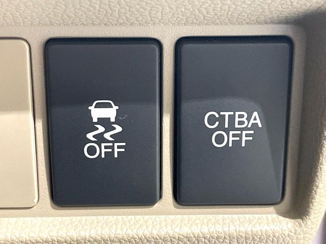 �y�V�e�B�u���[�L�A�N�e�B�u�V�X�e���z�ᑬ���s���ɑO���̎ԗ�����F�����A�Փ˂������Ȏ��͌x��ƃu���[�L�ŏՓˉ���Ɣ�Q�y�����A�V�X�g�B�����S�Ƀh���C�u�����y���݂��������܂��B