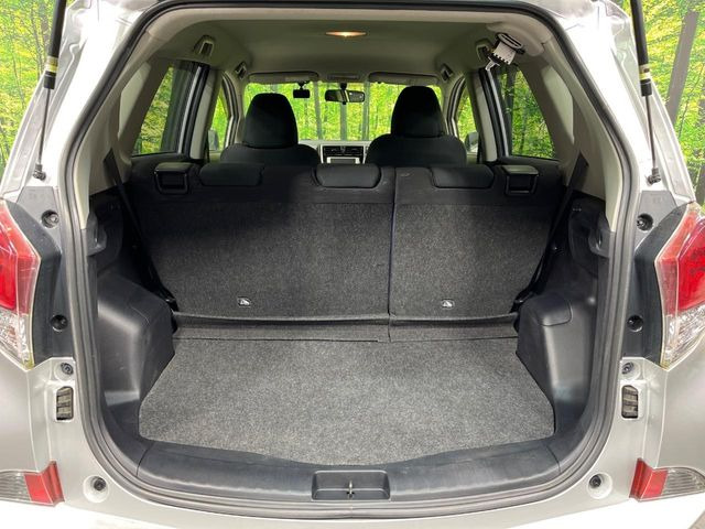 ���i�̂���������ʋ΁A���}���ɏ\���ȉ׎��X�y�[�X���m�ۂ��Ă���܂��B