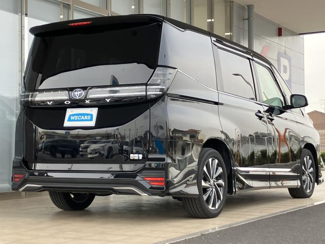 ヴォクシー1.8 ハイブリッド S-Z