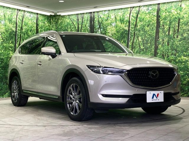 高透明度のガラス皮膜で撥水はもちろん、上質なツヤ・光沢を実現。紫外線や酸性雨から大切な愛車を保護し、色あせ・劣化を防止。「弾スプラッシュコート」、「弾プリミッサコート」からお選びいただけます。