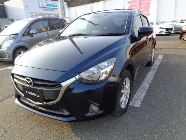 デミオ1.3 13S 4WD