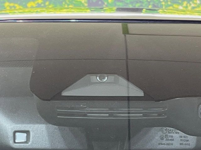 �y�g���^�Z�[�t�e�B�Z���X�z���s���ɑO���̎ԗ�����F�����A�Փ˂������Ȏ��͌x��ƃu���[�L�ŏՓˉ���Ɣ�Q�y�����A�V�X�g�B�����S�Ƀh���C�u�����y���݂��������܂��B