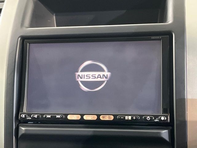 �y�����i�r�z�l�C�̏����i�r�𑕔����Ă���܂��B�i�r�̎g���₷���͂������A�I�[�f�B�I�@�\���[��!�L�����v�◷�s�͂������A�ʋ΂┃�����ȂǕ��i�̃h���C�u���y�����Ȃ�͂���