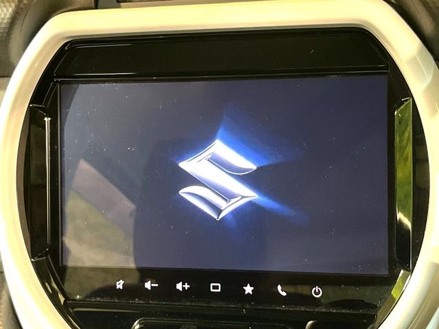 �y���[�J�[�����i�r�z�C���e���A�ɗn�����ރX�^�C���b�V���ȁu��p�݌v�v���[�J�[�i�r�𑕔��􎋔F���⑀�쐫�ȂǊ�{���\�ɂ��D��A���㎿�ȃJ�[���C�t�����y���݂��������܂��B