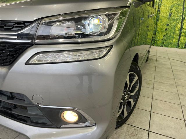 �yLED�w�b�h���C�g�z���V����ԑ��s�����ǍD�Ȏ��E���m�ۂ����S���ĉ^�]�ł��鍂�P�xLED�w�b�h���C�g�𑕔�!�_�����x�������A����d�͂��}�����Ă��܂��B