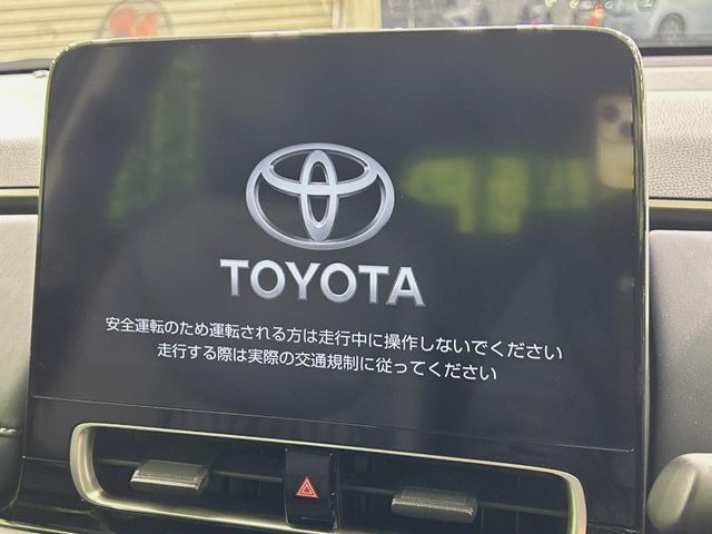 �y10.5�C���` �f�B�X�v���C�I�[�f�B�I�z���ʂ̃f�B�X�v���C��AppleCarPlay��AndroidAuto�����p�\�B�傫�ȉ�ʂŃX�}�z�i�r�A�v���������p���������܂���