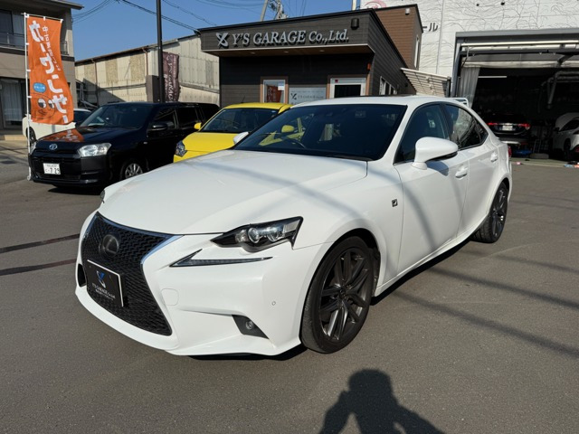 IS200t Fスポーツ