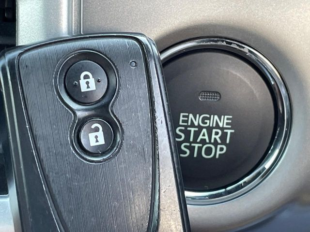 �y�L�[�t���[�V�X�e���z�J�o����|�P�b�g�ɓ��ꂽ�܂܂ł��h�A�̎{���E�������\�ȃX�}�[�g�L�[�𑕔��B�G���W���̃I���E�I�t�����J�M�����o���K�v����������Ƃ��Ă��֗��ł���