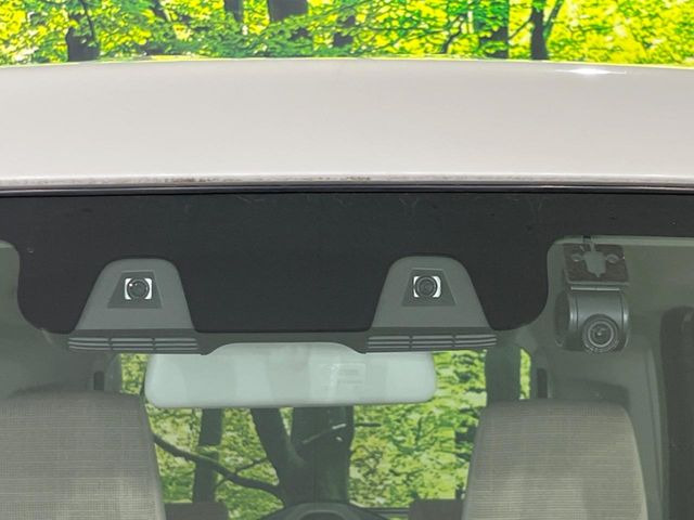 �y�X�Y�L �Z�[�t�e�B�T�|�[�g�z���s���ɑO���̎ԗ�����F�����A�Փ˂������Ȏ��͌x��ƃu���[�L�ŏՓˉ���Ɣ�Q�y�����A�V�X�g�B�����S�Ƀh���C�u�����y���݂��������܂��B