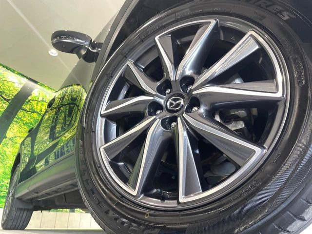 �y����19�C���`�A���~�z�C�[���z�O�ςɃ}�b�`���������A���~�z�C�[���𑕒����Ă���܂��B�e��ЊO�A���~�z�C�[����A�X�^�b�h���X�^�C�����戵�����Ă���܂��B���񂲑��k����������