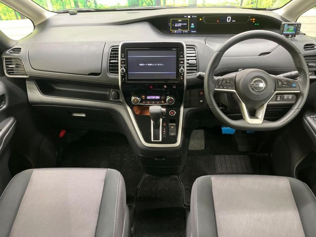 セレナ2.0 ハイウェイスター VセレクションII