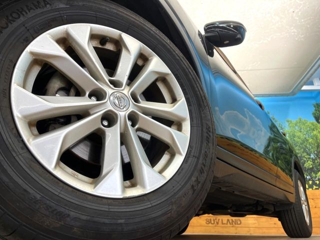 �y����17�C���`�A���~�z�C�[���z�O�ςɃ}�b�`���������A���~�z�C�[���𑕒����Ă���܂��B�e��ЊO�A���~�z�C�[����A�X�^�b�h���X�^�C�����戵�����Ă���܂��B���񂲑��k����������