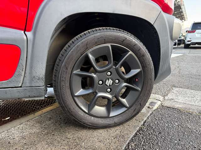 ����16�C���`�A���~�z�C�[�������� �O��^�C���T�C�Y175/60R16