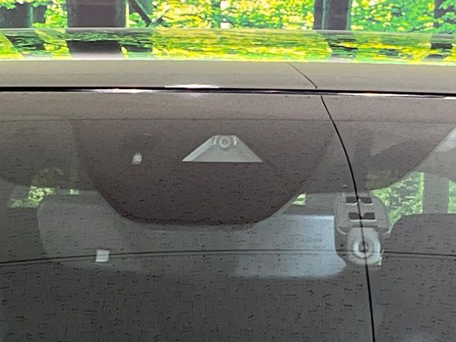 �y�X�}�[�g�V�e�B�u���[�L�T�|�[�g�z�ᑬ���s���ɑO���̎ԗ�����F�����A�Փ˂������Ȏ��͌x��ƃu���[�L�ŏՓˉ���Ɣ�Q�y�����A�V�X�g�B�����S�Ƀh���C�u�����y���݂��������܂��B