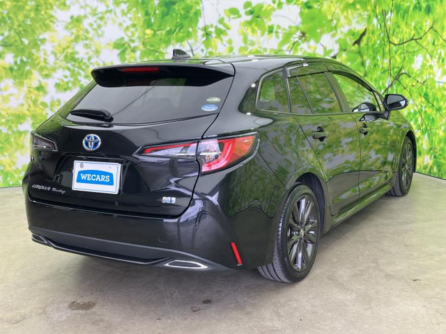 カローラツーリング1.8 ハイブリッド W×B