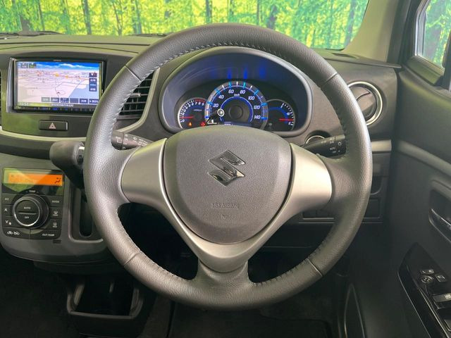 �y�����v�����X�e�A�����O�z�㎿�Ȋv���g�p���邱�ƂŁA��ɂ����������݂ƂĂ��^�]���₷���n���h���ł���